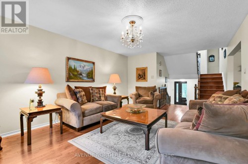 48 Hackett Street, Ottawa, ON 