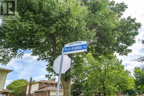 BSMT - 34 BLUE ANCHOR TRAIL , Toronto, Ontario M1C 3P2 3