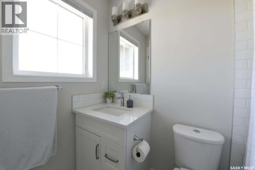 5109 E Buckingham Drive, Regina, SK 