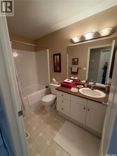 121 445 Bayfield Crescent, Saskatoon, SK 