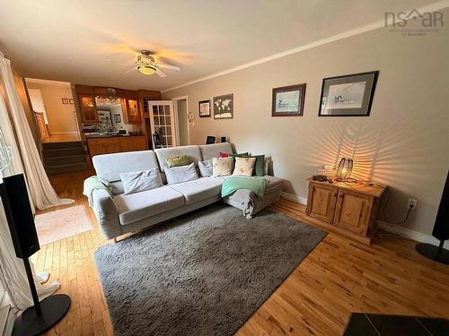 4 Maple Crescent, Lantz, NS 