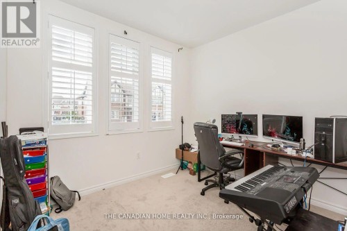 1261 Rose Way, Milton, ON 