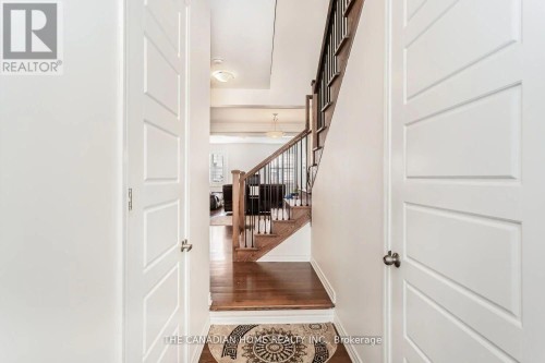 1261 Rose Way, Milton, ON 