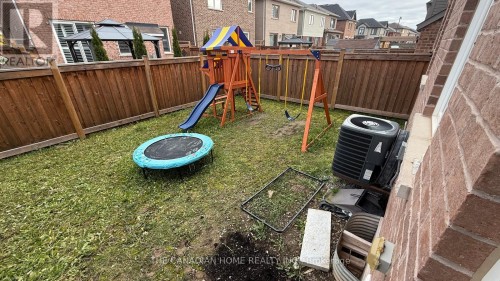 1261 Rose Way, Milton, ON 