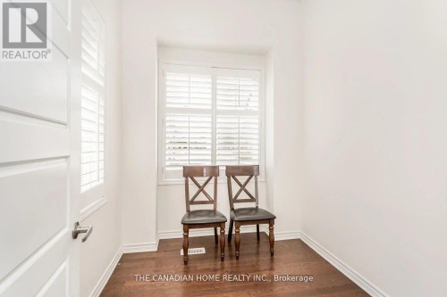 1261 Rose Way, Milton, ON 