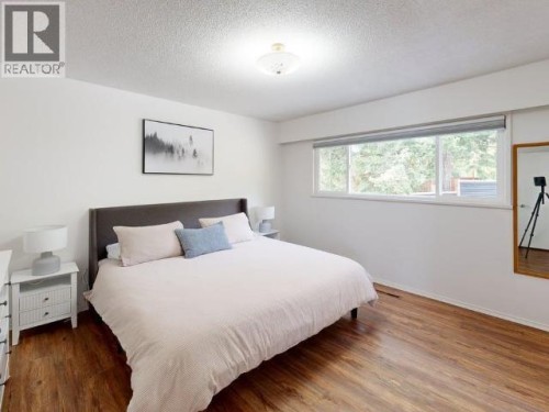 2440 Jenkinson Road, Powell River, BC 