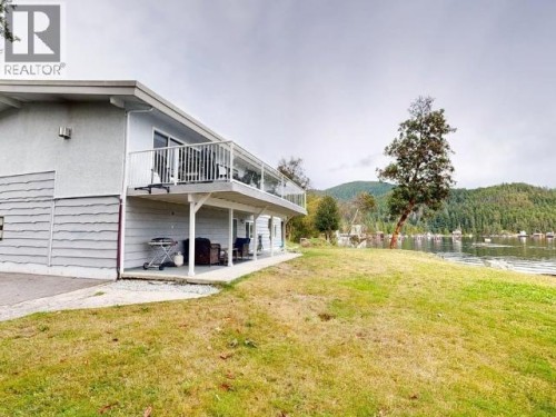 2440 Jenkinson Road, Powell River, BC 