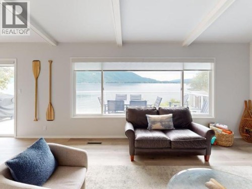 2440 Jenkinson Road, Powell River, BC 