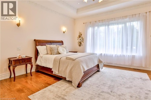 1511 Broadmoor Avenue, Mississauga, ON 