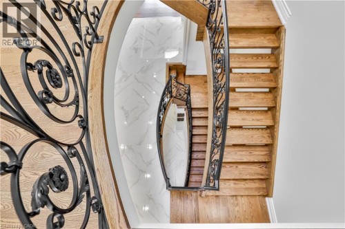 1511 Broadmoor Avenue, Mississauga, ON 