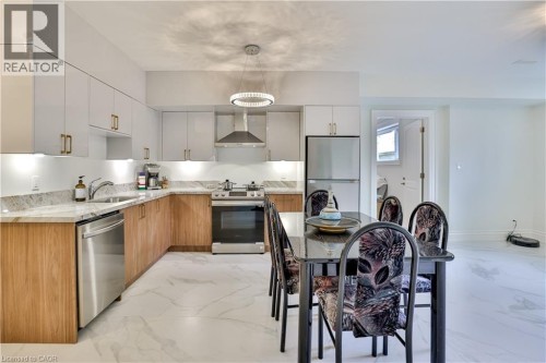 1511 Broadmoor Avenue, Mississauga, ON 
