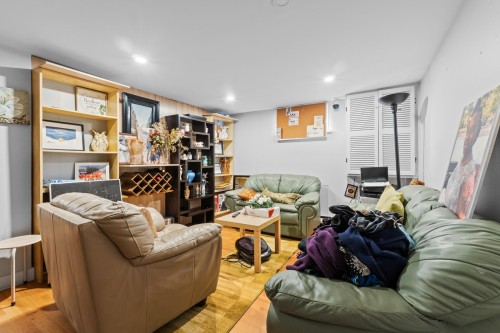 Family Room - 11016  - 11018 Boul. Ste-Gertrude, Montréal (Montréal-Nord), QC 