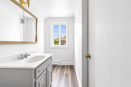 Salle de bains - 340 Rue Catherine, Lachute, QC 