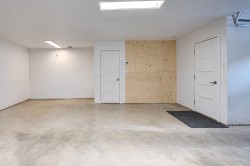 Garage - 