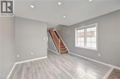 103 Blackbird Circle, Cambridge, ON 