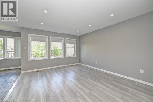 103 Blackbird Circle, Cambridge, ON 