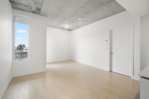 Living Room - 2418-60 Rue De L'Éclipse, Brossard, QC 