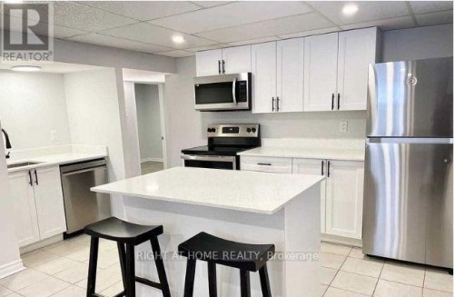 5 Wanita Road, Mississauga, ON 