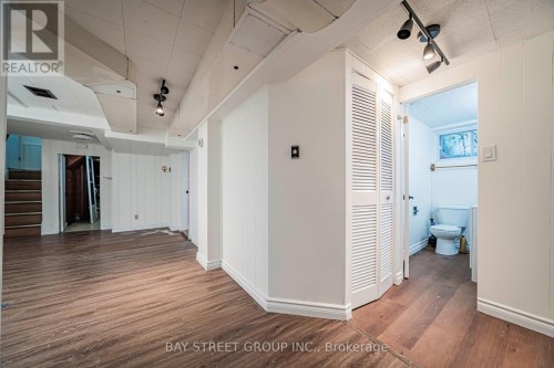 LOWER - 394 CENTRE STREET E , Richmond Hill, Ontario L4C 1B7 5