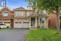 27 HAWKWEED MANOR  Markham, ON L6B 0E3