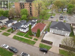 609 ST. JOSEPH Windsor, ON N9C 3H3