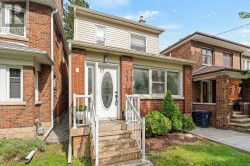 141 HUMBERCREST BOULEVARD Toronto, ON M6S 4L4