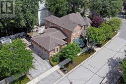 2 WINTERBERRY DRIVE Markham, ON L3S 4G3