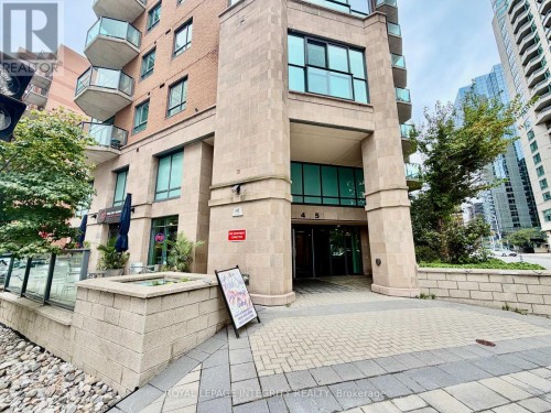 505 - 445 LAURIER AVENUE W , Ottawa, Ontario K1R 0A2 2