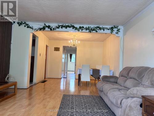 97 TOURMALINE DRIVE , Toronto, Ontario M1T 1X1 2