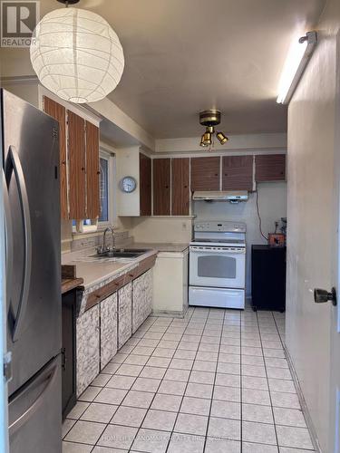 97 TOURMALINE DRIVE , Toronto, Ontario M1T 1X1 3
