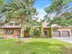 5 Ferry RD St Andrews, MB R1A 2P7