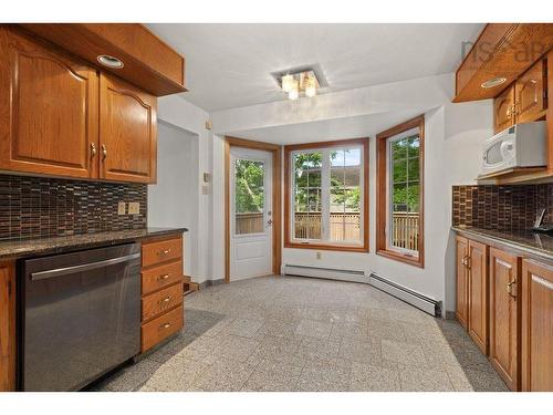2 Huxley Close, Halifax, NS 