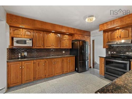 2 Huxley Close, Halifax, NS 