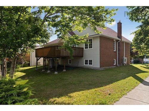 2 Huxley Close, Halifax, NS 