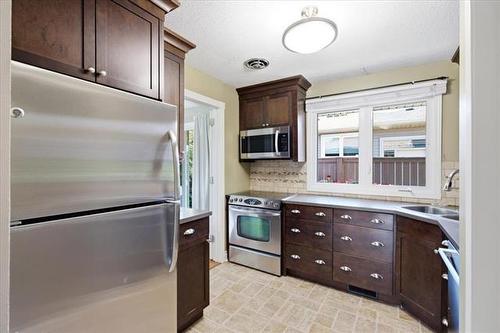 49 Glenthorne Cr, Winnipeg, MB 