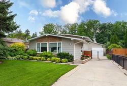 49 Glenthorne CR  Winnipeg, MB R2M 4C8