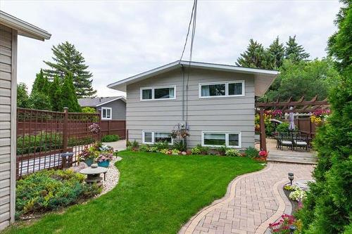 49 Glenthorne Cr, Winnipeg, MB 