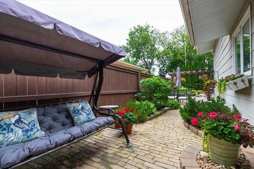 49 Glenthorne Cr, Winnipeg, MB 