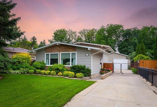49 Glenthorne Cr, Winnipeg, MB 