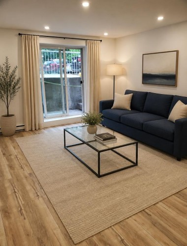 Living Room - 14749 Rue Aumais, Montréal (L'Île-Bizard/Sainte-Geneviève), QC 