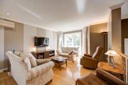 Salon - 