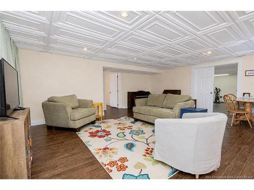 6 Mcnally Crt, Fredericton, NB 