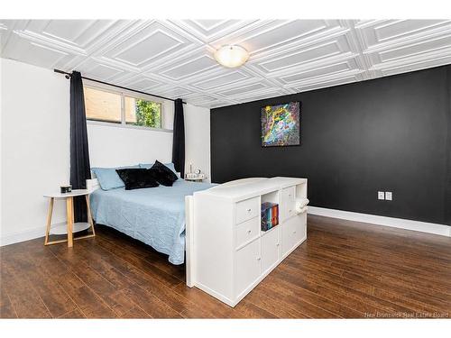 6 Mcnally Crt, Fredericton, NB 