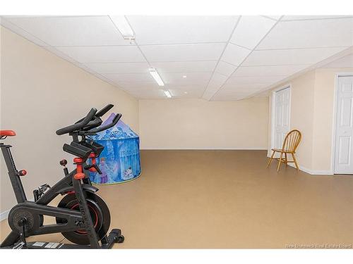 6 Mcnally Crt, Fredericton, NB 