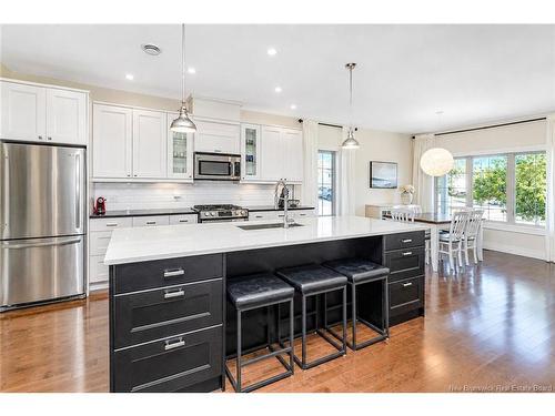 6 Mcnally Crt, Fredericton, NB 