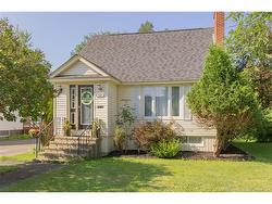 748 Athlone ST  Fredericton, NB E3A 3A9
