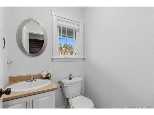 34 Oxiard St, Dieppe, NB 