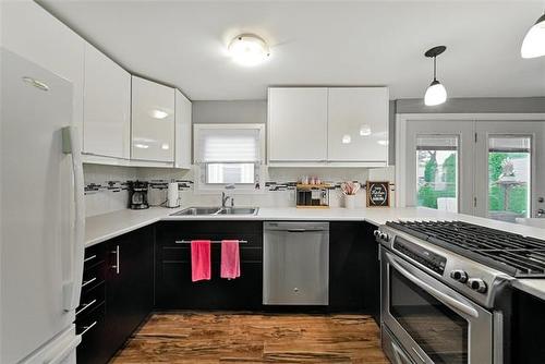 14 Silverdale Cr, Winnipeg, MB 