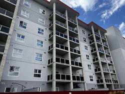 414-80 Barnes ST  Winnipeg, MB R3T 5J2