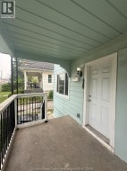 688 CAMPBELL  Windsor, ON N9B 2H7